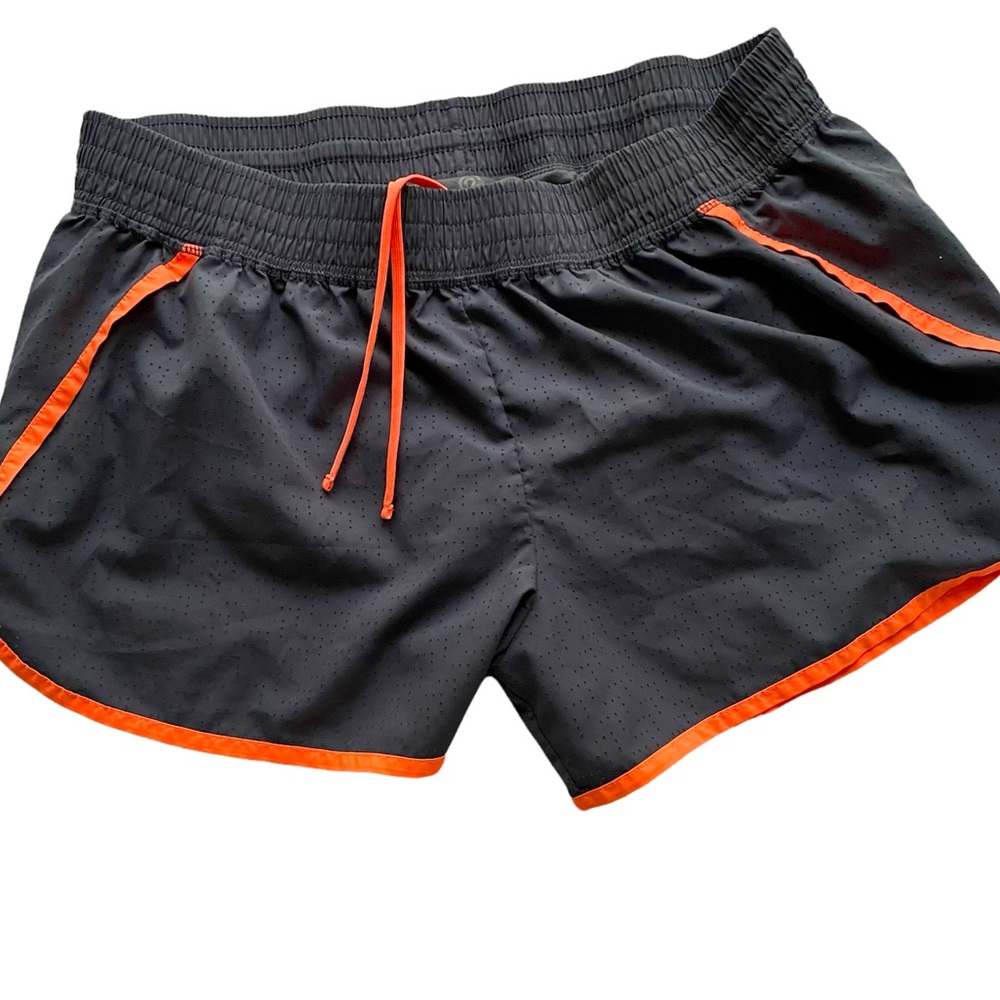 Champion women running short